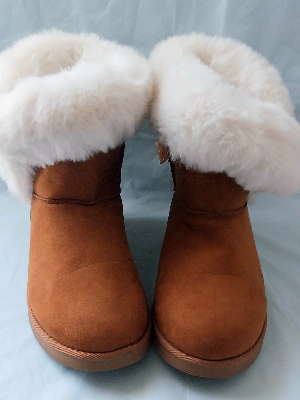 NWOT Juicy Couture "King" Faux Fur & Bow Winter Boots – Cognac / Brown Size 8